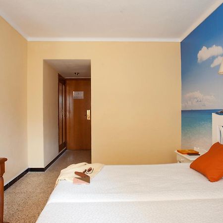 Bj Hostal Bona Vista Сильот Экстерьер фото